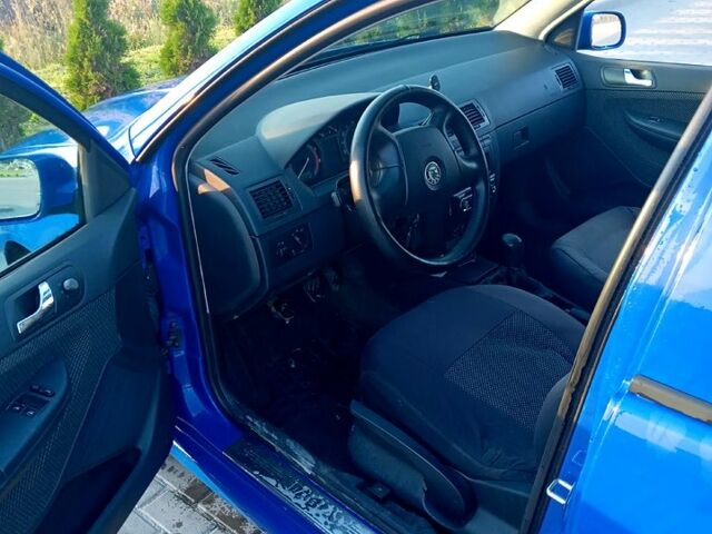 Синій Шкода Фабія, об'ємом двигуна 1.4 л та пробігом 230 тис. км за 3200 $, фото 2 на Automoto.ua