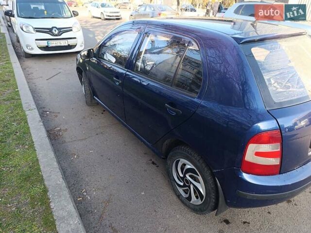 Синий Шкода Фабия, объемом двигателя 1.2 л и пробегом 215 тыс. км за 3300 $, фото 7 на Automoto.ua