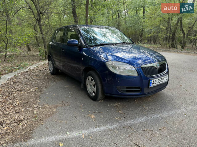 Синій Шкода Фабія, об'ємом двигуна 1.39 л та пробігом 329 тис. км за 4600 $, фото 1 на Automoto.ua