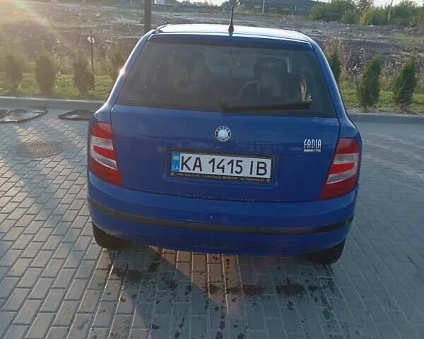 Синій Шкода Фабія, об'ємом двигуна 1.4 л та пробігом 230 тис. км за 3200 $, фото 7 на Automoto.ua