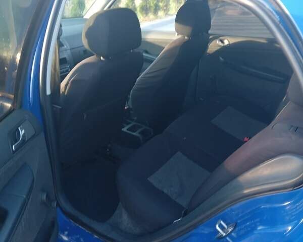 Синій Шкода Фабія, об'ємом двигуна 1.4 л та пробігом 230 тис. км за 3200 $, фото 3 на Automoto.ua