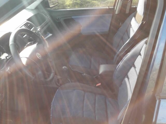 Синий Шкода Фабия, объемом двигателя 0 л и пробегом 2 тыс. км за 3800 $, фото 5 на Automoto.ua