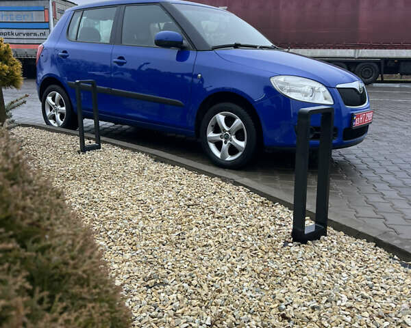 Синий Шкода Фабия, объемом двигателя 1.6 л и пробегом 202 тыс. км за 6900 $, фото 14 на Automoto.ua