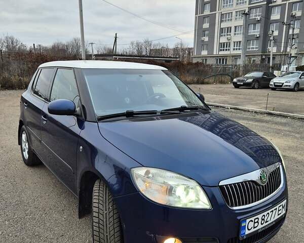 Синий Шкода Фабия, объемом двигателя 1.6 л и пробегом 144 тыс. км за 6999 $, фото 1 на Automoto.ua
