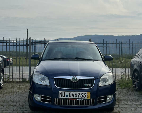 Синий Шкода Фабия, объемом двигателя 1.6 л и пробегом 160 тыс. км за 6799 $, фото 1 на Automoto.ua