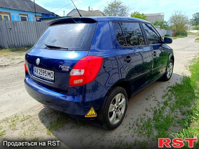 Синий Шкода Фабия, объемом двигателя 1.2 л и пробегом 136 тыс. км за 3900 $, фото 6 на Automoto.ua