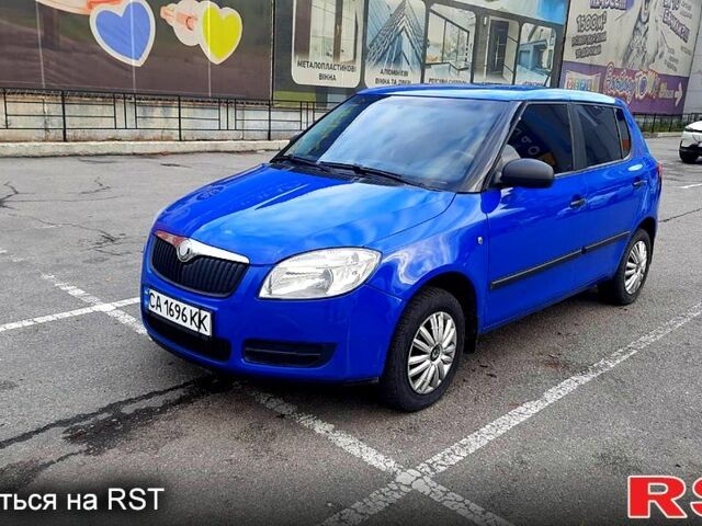 Синій Шкода Фабія, об'ємом двигуна 1.4 л та пробігом 0 тис. км за 3900 $, фото 1 на Automoto.ua