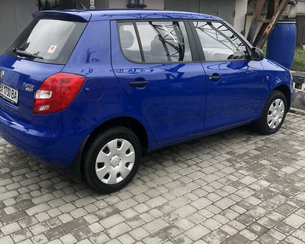 Синій Шкода Фабія, об'ємом двигуна 1.2 л та пробігом 2 тис. км за 8600 $, фото 3 на Automoto.ua