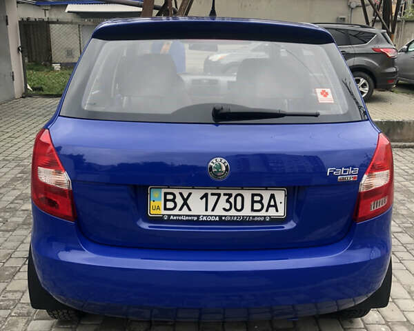 Синій Шкода Фабія, об'ємом двигуна 1.2 л та пробігом 2 тис. км за 8600 $, фото 4 на Automoto.ua
