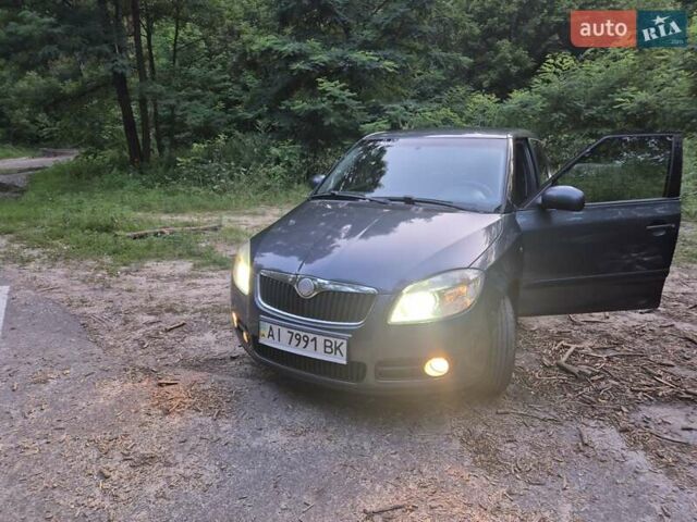 Синий Шкода Фабия, объемом двигателя 1.39 л и пробегом 225 тыс. км за 4700 $, фото 21 на Automoto.ua