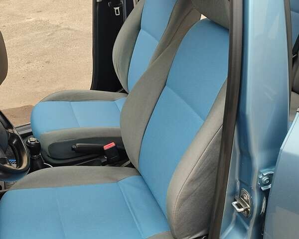 Синий Шкода Фабия, объемом двигателя 1.2 л и пробегом 199 тыс. км за 4800 $, фото 9 на Automoto.ua