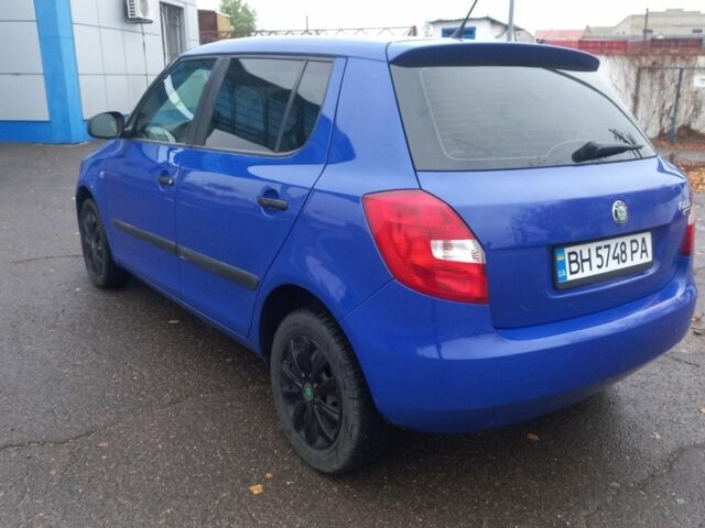 Синий Шкода Фабия, объемом двигателя 1.2 л и пробегом 188 тыс. км за 4500 $, фото 7 на Automoto.ua