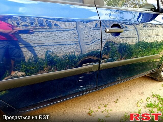 Синий Шкода Фабия, объемом двигателя 1.2 л и пробегом 136 тыс. км за 3900 $, фото 5 на Automoto.ua