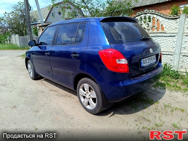 Синий Шкода Фабия, объемом двигателя 1.2 л и пробегом 136 тыс. км за 3900 $, фото 8 на Automoto.ua