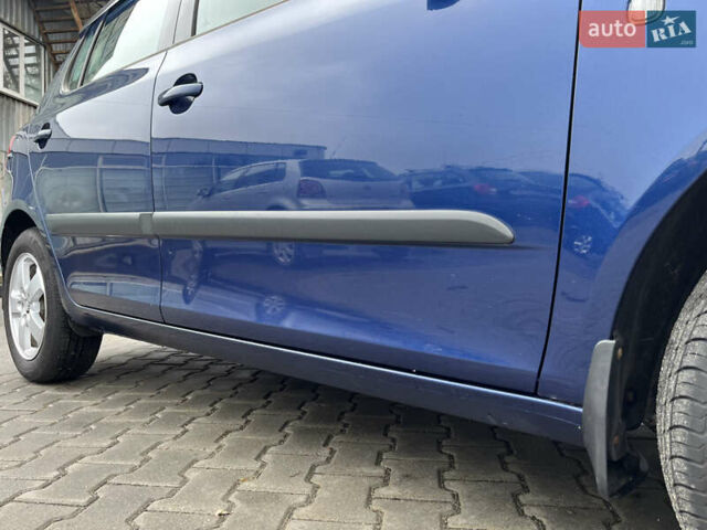 Синий Шкода Фабия, объемом двигателя 1.39 л и пробегом 280 тыс. км за 4800 $, фото 8 на Automoto.ua
