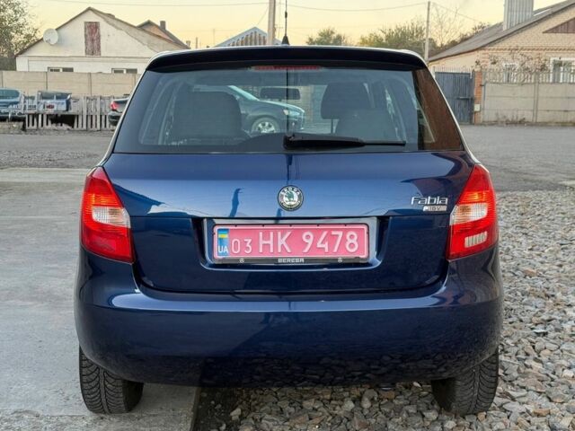 Синий Шкода Фабия, объемом двигателя 1.6 л и пробегом 173 тыс. км за 6200 $, фото 5 на Automoto.ua