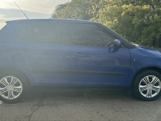 Шкода Фабия 2008 в Татарбунарах на Automoto.ua Синий Шкода Фабия, объемом двигателя 1.4 л и пробегом 220 тыс. км за 4400 $, фото 3 на Automoto.ua