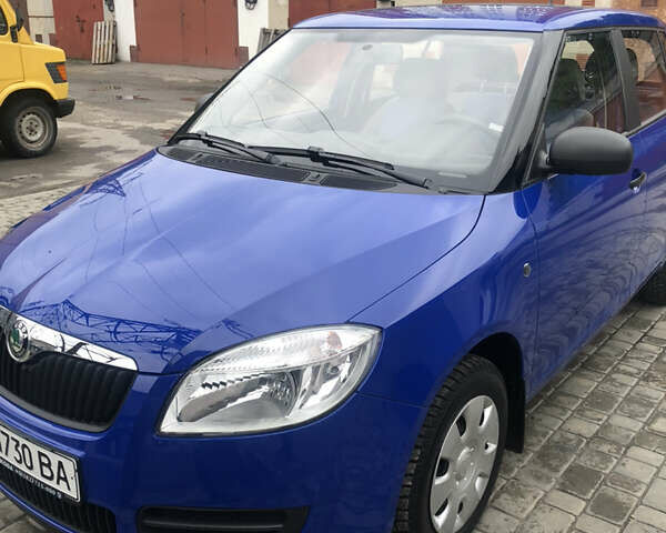 Синій Шкода Фабія, об'ємом двигуна 1.2 л та пробігом 2 тис. км за 8600 $, фото 6 на Automoto.ua