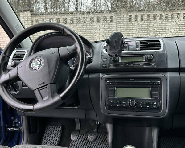 Синий Шкода Фабия, объемом двигателя 1.39 л и пробегом 280 тыс. км за 4800 $, фото 20 на Automoto.ua