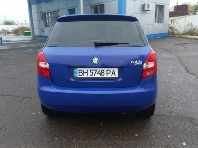Синий Шкода Фабия, объемом двигателя 1.2 л и пробегом 188 тыс. км за 4500 $, фото 6 на Automoto.ua
