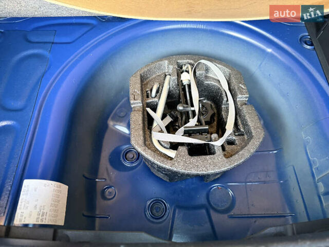 Синий Шкода Фабия, объемом двигателя 1.4 л и пробегом 236 тыс. км за 4900 $, фото 28 на Automoto.ua