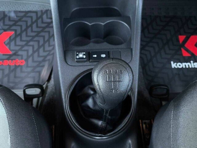 Синий Шкода Фабия, объемом двигателя 1.4 л и пробегом 200 тыс. км за 4699 $, фото 22 на Automoto.ua