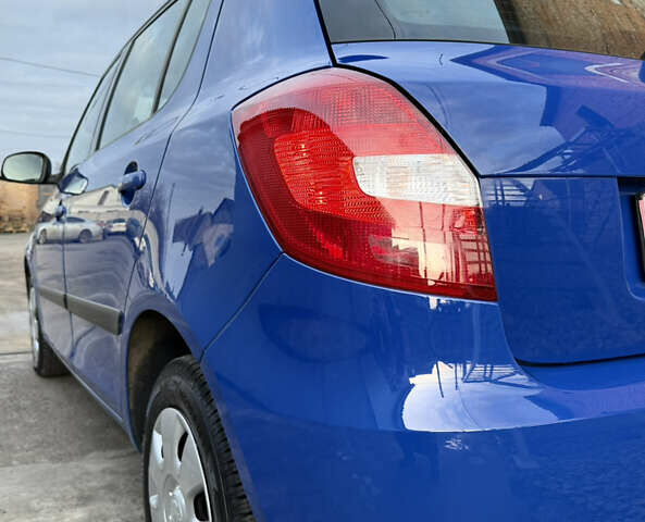 Синий Шкода Фабия, объемом двигателя 1.4 л и пробегом 236 тыс. км за 4900 $, фото 10 на Automoto.ua