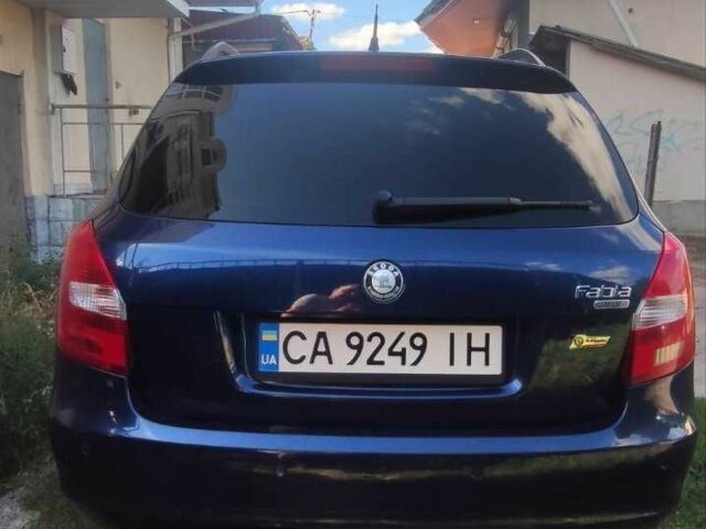 Синий Шкода Фабия, объемом двигателя 1.6 л и пробегом 184 тыс. км за 5200 $, фото 5 на Automoto.ua