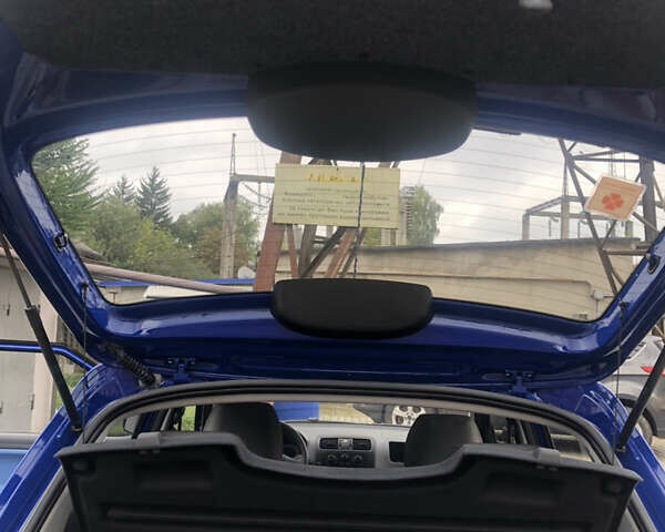 Синій Шкода Фабія, об'ємом двигуна 1.2 л та пробігом 2 тис. км за 8600 $, фото 33 на Automoto.ua