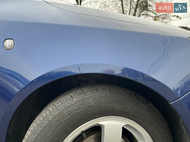 Синий Шкода Фабия, объемом двигателя 1.39 л и пробегом 280 тыс. км за 4800 $, фото 7 на Automoto.ua