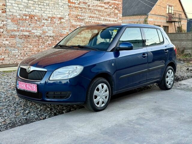 Синий Шкода Фабия, объемом двигателя 1.6 л и пробегом 173 тыс. км за 6200 $, фото 2 на Automoto.ua