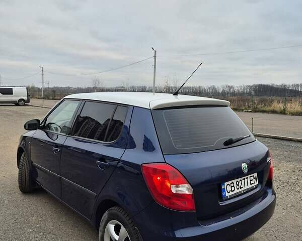 Синий Шкода Фабия, объемом двигателя 1.6 л и пробегом 144 тыс. км за 6999 $, фото 6 на Automoto.ua