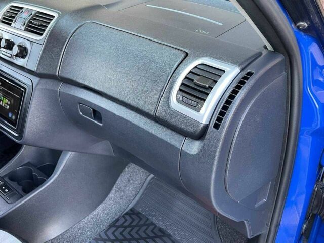 Синий Шкода Фабия, объемом двигателя 1.4 л и пробегом 200 тыс. км за 4699 $, фото 11 на Automoto.ua