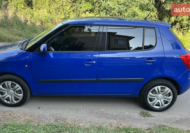 Синий Шкода Фабия, объемом двигателя 1.2 л и пробегом 156 тыс. км за 4850 $, фото 7 на Automoto.ua