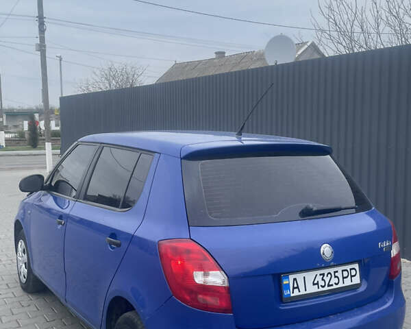 Синий Шкода Фабия, объемом двигателя 1.2 л и пробегом 170 тыс. км за 3000 $, фото 3 на Automoto.ua