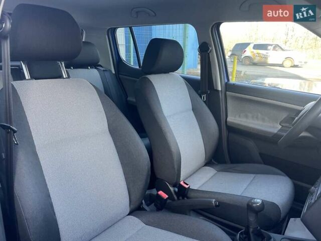 Синий Шкода Фабия, объемом двигателя 1.4 л и пробегом 195 тыс. км за 6900 $, фото 36 на Automoto.ua