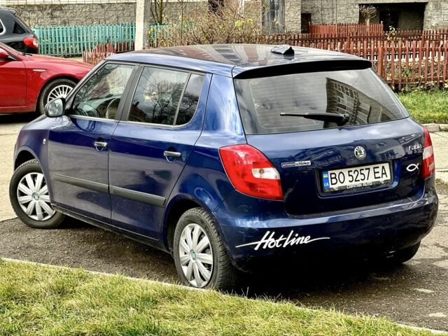 Синий Шкода Фабия, объемом двигателя 0 л и пробегом 170 тыс. км за 3330 $, фото 4 на Automoto.ua