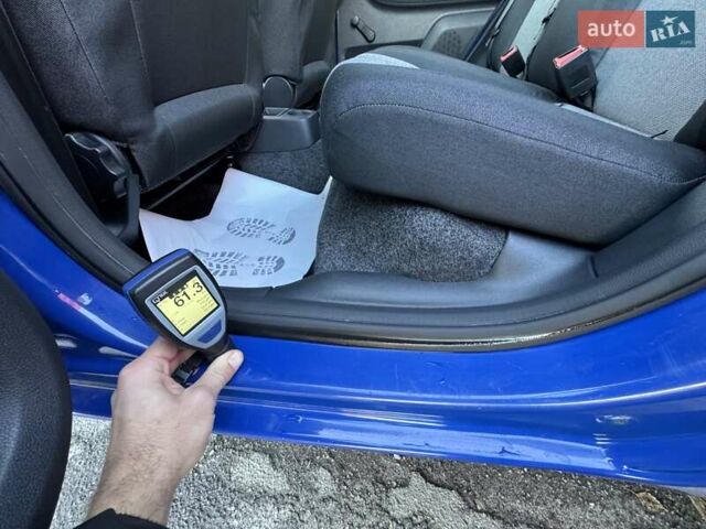 Синий Шкода Фабия, объемом двигателя 1.4 л и пробегом 195 тыс. км за 6900 $, фото 70 на Automoto.ua