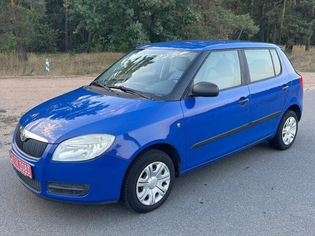 Синій Шкода Фабія, об'ємом двигуна 1.2 л та пробігом 136 тис. км за 4500 $, фото 2 на Automoto.ua
