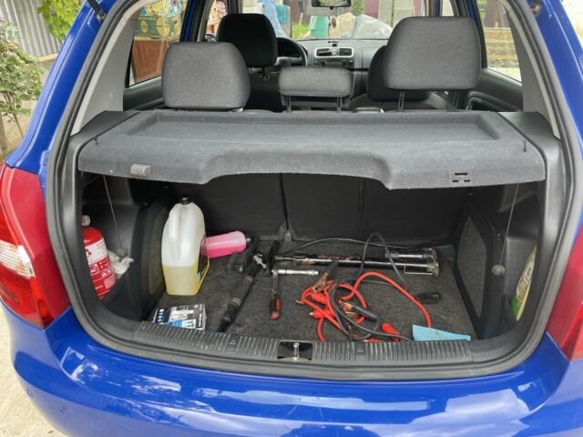 Синій Шкода Фабія, об'ємом двигуна 1.2 л та пробігом 170 тис. км за 4800 $, фото 5 на Automoto.ua