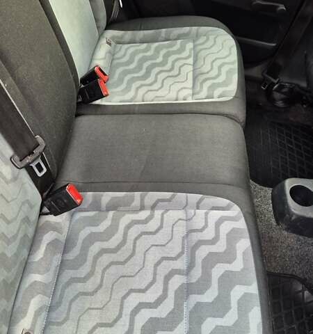 Синий Шкода Фабия, объемом двигателя 1.2 л и пробегом 226 тыс. км за 2699 $, фото 6 на Automoto.ua