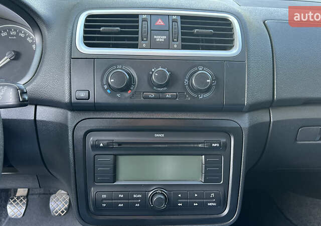 Синий Шкода Фабия, объемом двигателя 1.2 л и пробегом 156 тыс. км за 4850 $, фото 23 на Automoto.ua