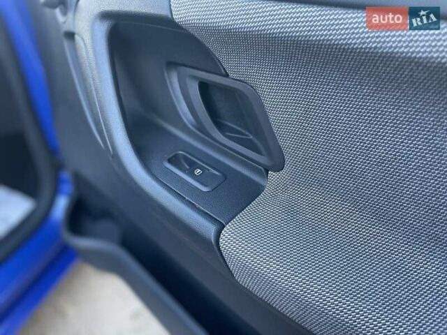 Синий Шкода Фабия, объемом двигателя 1.4 л и пробегом 195 тыс. км за 6900 $, фото 33 на Automoto.ua