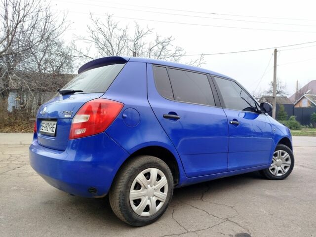 Синій Шкода Фабія, об'ємом двигуна 1.2 л та пробігом 274 тис. км за 3500 $, фото 2 на Automoto.ua