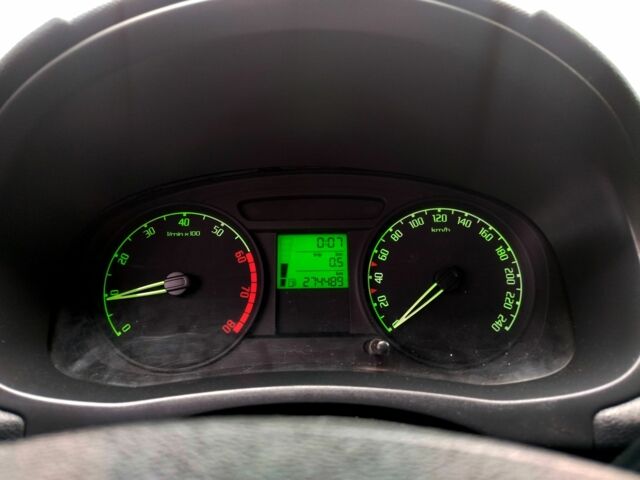 Синій Шкода Фабія, об'ємом двигуна 1.2 л та пробігом 274 тис. км за 3500 $, фото 16 на Automoto.ua