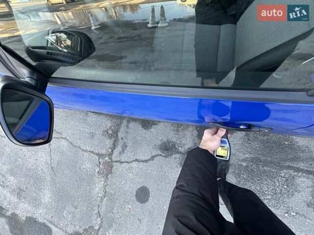 Синий Шкода Фабия, объемом двигателя 1.4 л и пробегом 195 тыс. км за 6900 $, фото 65 на Automoto.ua