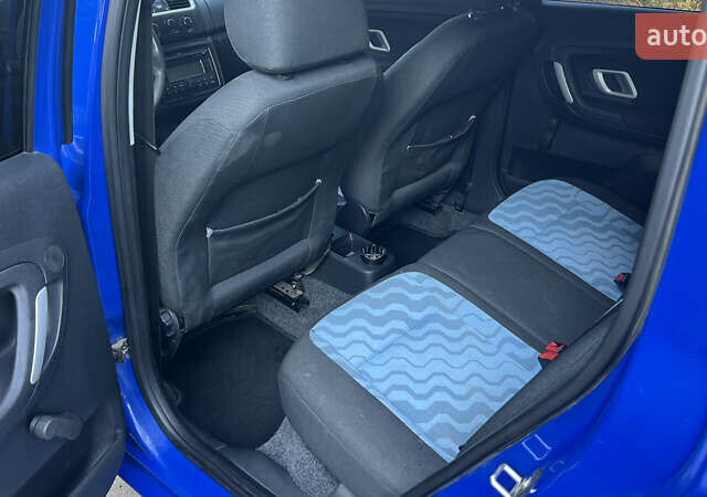 Синий Шкода Фабия, объемом двигателя 1.2 л и пробегом 156 тыс. км за 4850 $, фото 19 на Automoto.ua