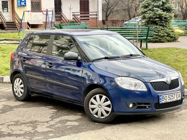 Синий Шкода Фабия, объемом двигателя 0 л и пробегом 170 тыс. км за 3330 $, фото 5 на Automoto.ua