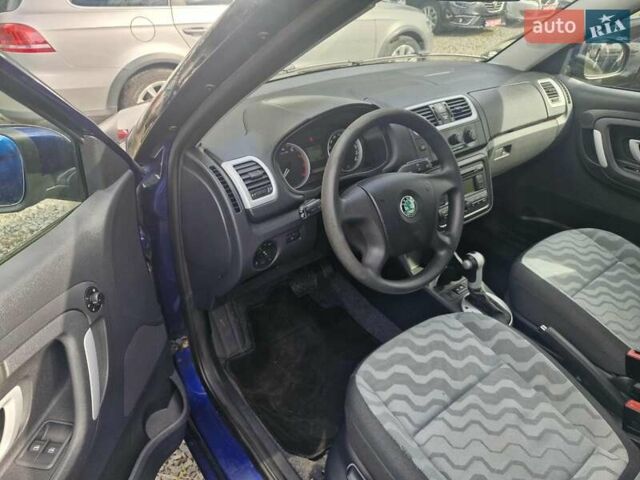 Синий Шкода Фабия, объемом двигателя 1.6 л и пробегом 142 тыс. км за 6900 $, фото 4 на Automoto.ua