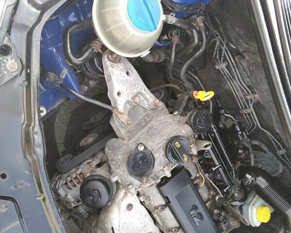 Синий Шкода Фабия, объемом двигателя 1.2 л и пробегом 184 тыс. км за 4500 $, фото 6 на Automoto.ua